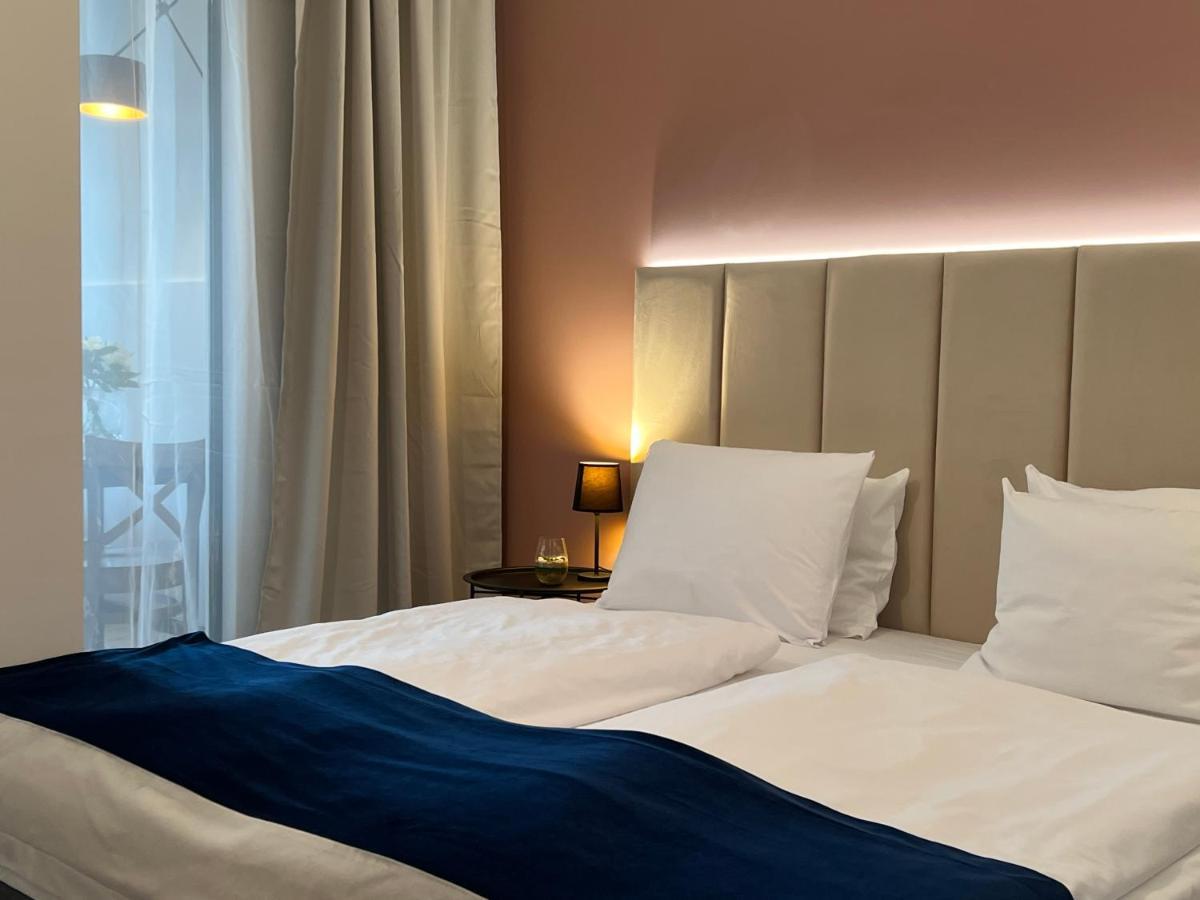 Party Avangarde Apartments City Center 莱鲍 外观 照片
