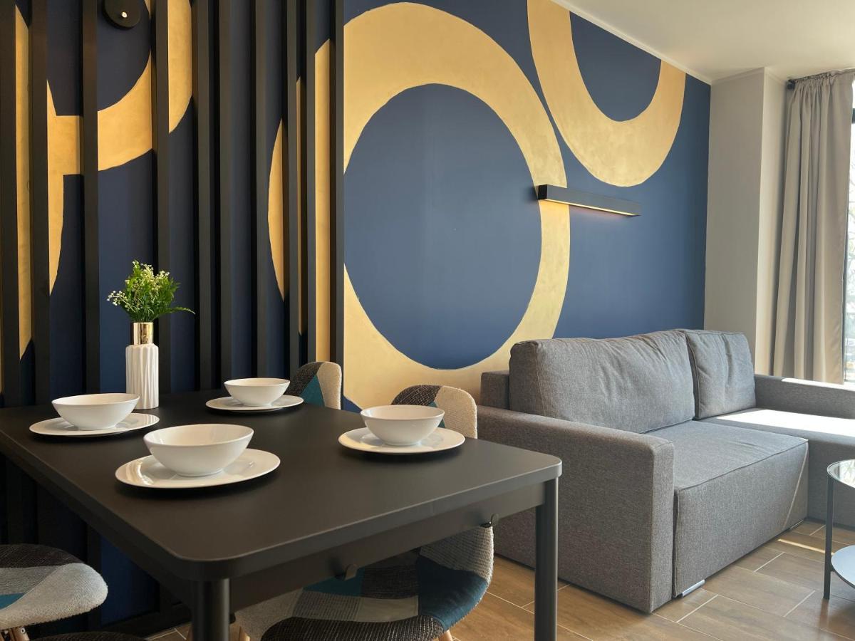 Party Avangarde Apartments City Center 莱鲍 外观 照片