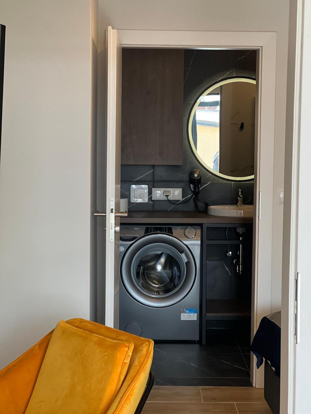 Party Avangarde Apartments City Center 莱鲍 外观 照片